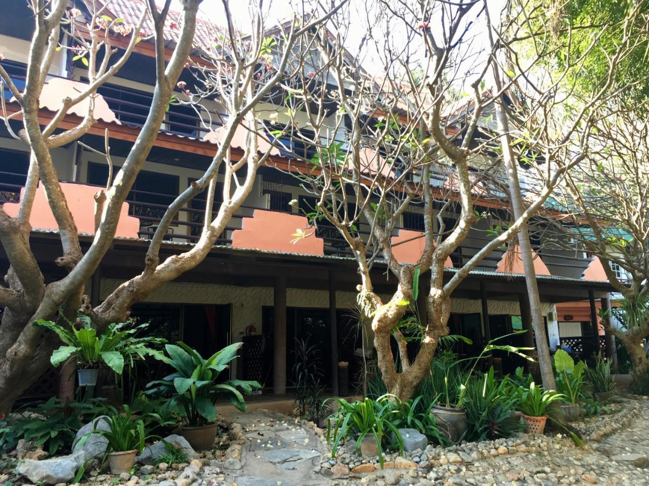 Duenshine Resort Kanchanaburi Exterior photo